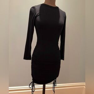 BB DAKOTA (NWT) Black Long Sleeve Bodycon Dress
